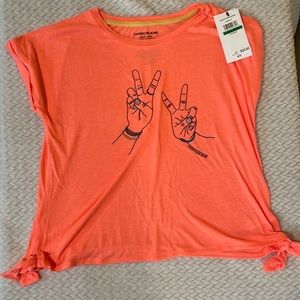 Girls size 7/8 short sleeve brand new Calvin Klein . Tags still attached .